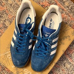 Adidas Men's Blue and White Sneakers